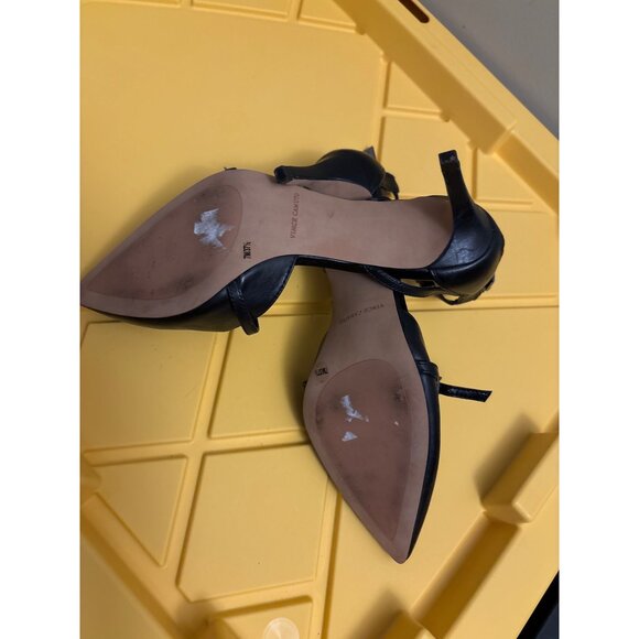 Vince Camuto Black Leather Pointed Toe Ankle Strap Heels With Back Zipper 7 SIZE - Picture 6 of 7